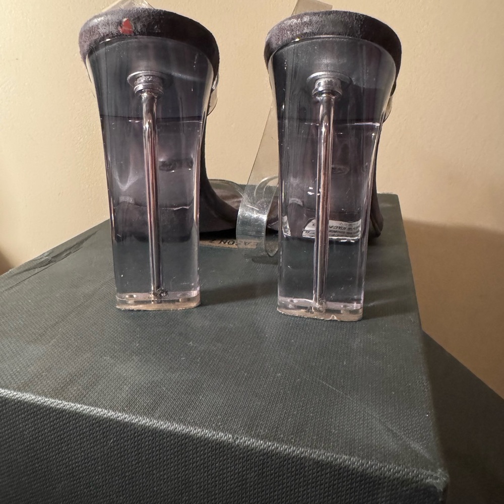 Yeezy Season 7 smoke pumped heels - Picture 6 of 6